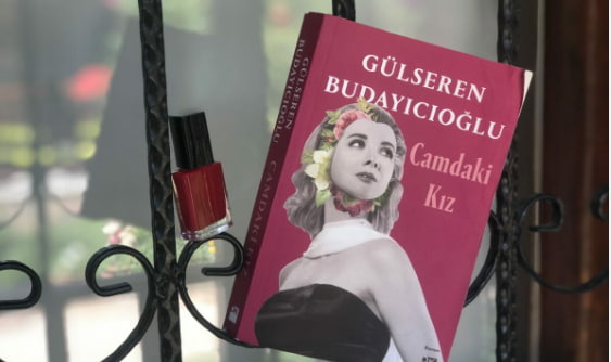 camdaki kız roman oku