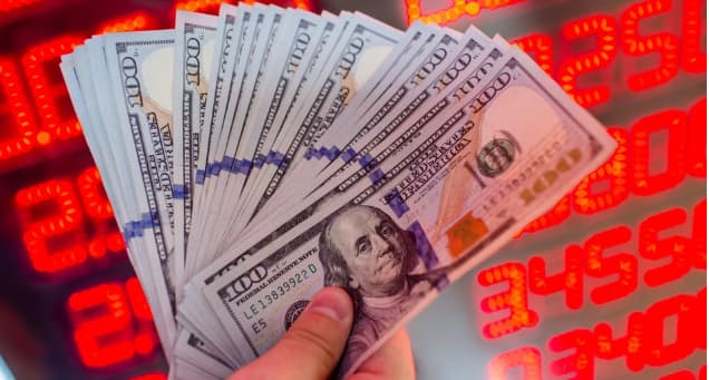 dolar neden yükselir