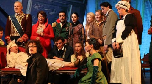 lev tolstoy tarihi romanı