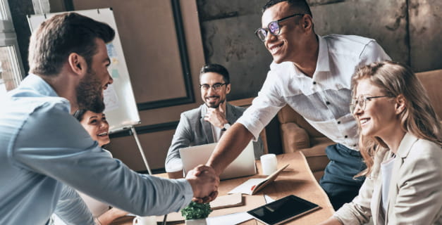 yabancı yöneticilerle stratejik iletişim dili